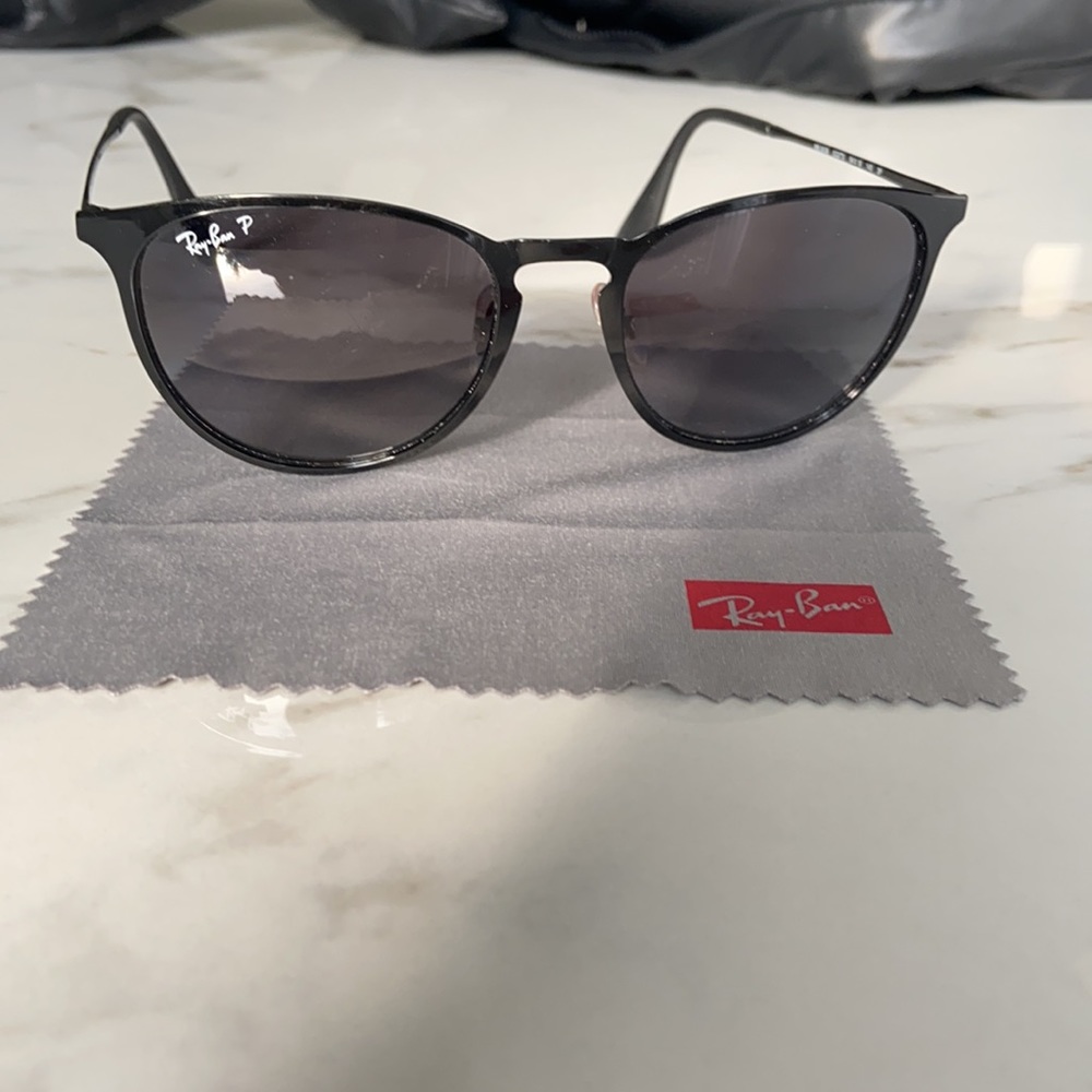Authentic Rayban Polarized Sunglasses with cleaning cloth